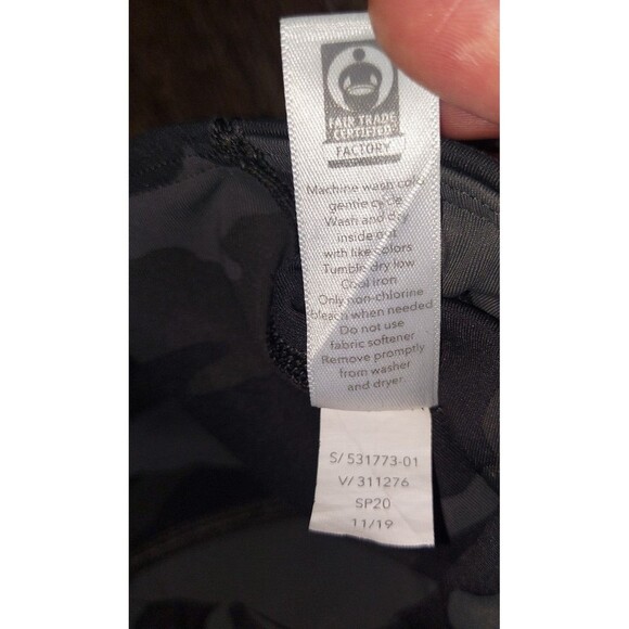 Athleta Ultimate 7/8 Camo Tight Leggings Womens Size Small - Picture 11 of 11